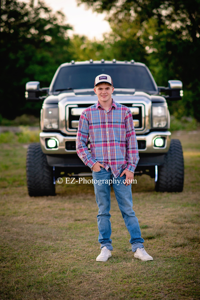 senior boy photo shoot